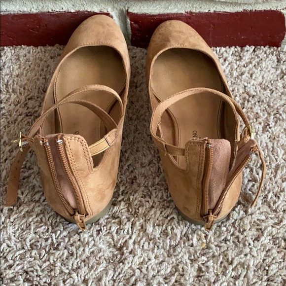 Tan Flats - Picture 5 of 7